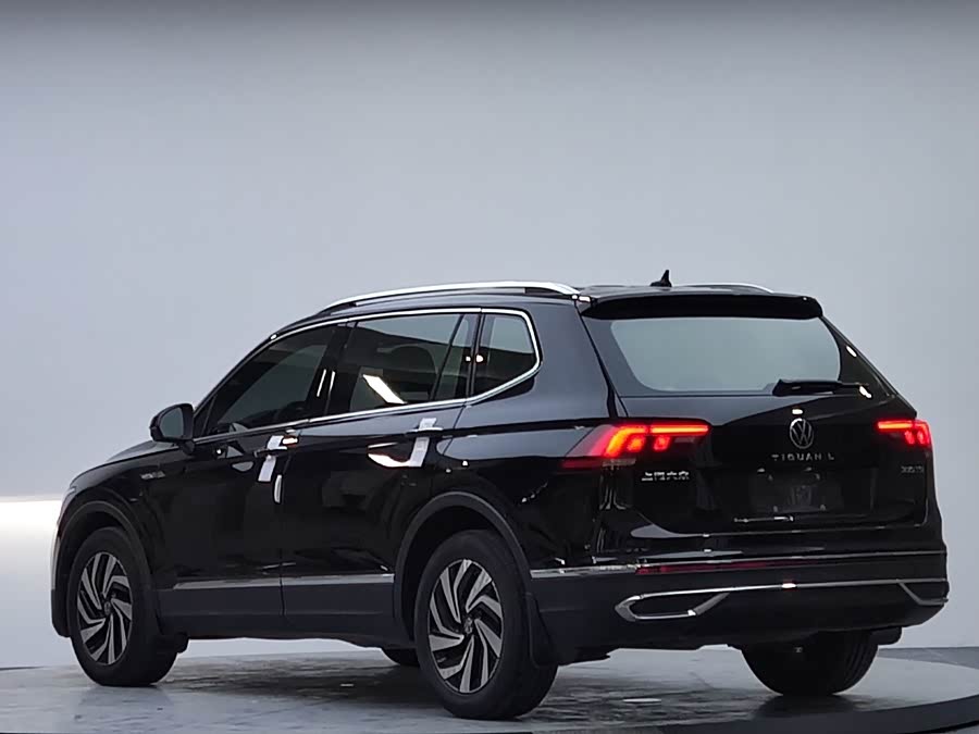 Volkswagen Tiguan L 2022, фото 18