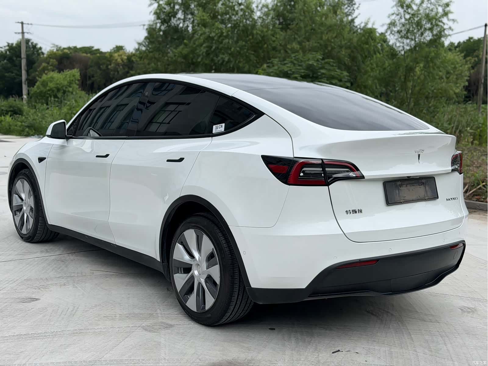 Tesla Model Y, 2022 6