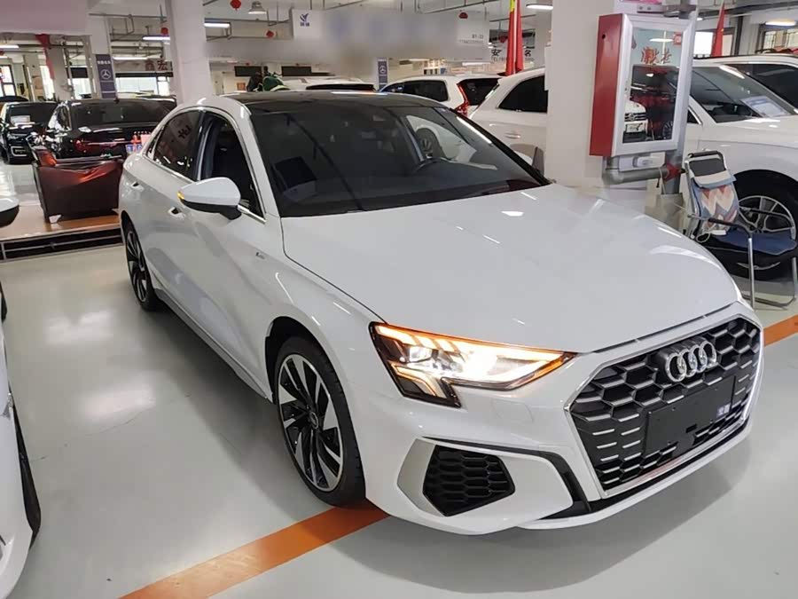 Audi A3 2024, фото 4