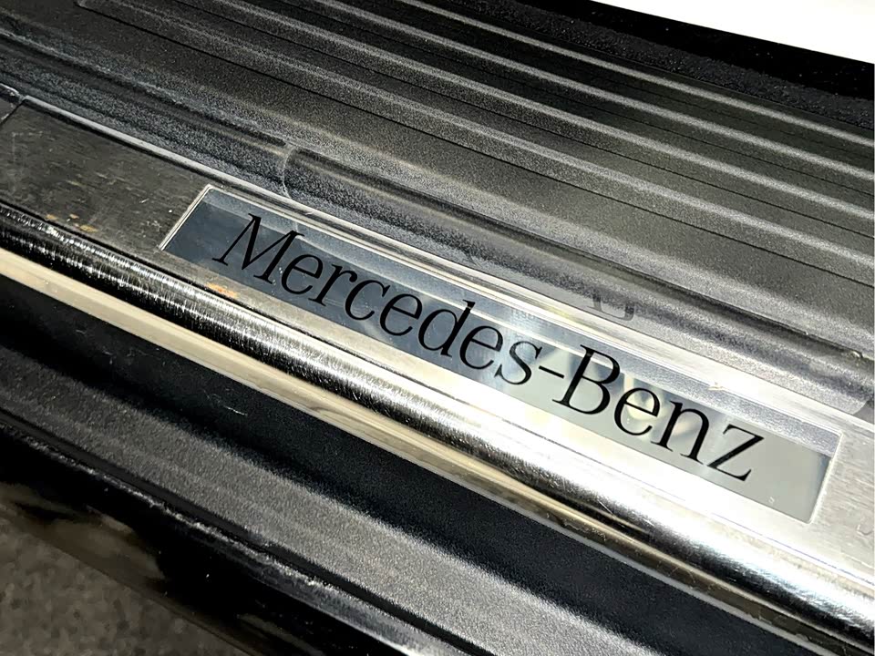 Mercedes-Benz R-class
