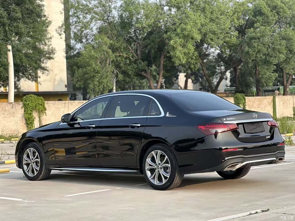 Mercedes-Benz E-Class, 2022 8