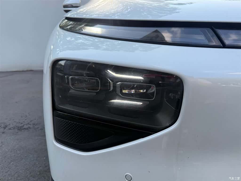Xpeng G9, 2025 18