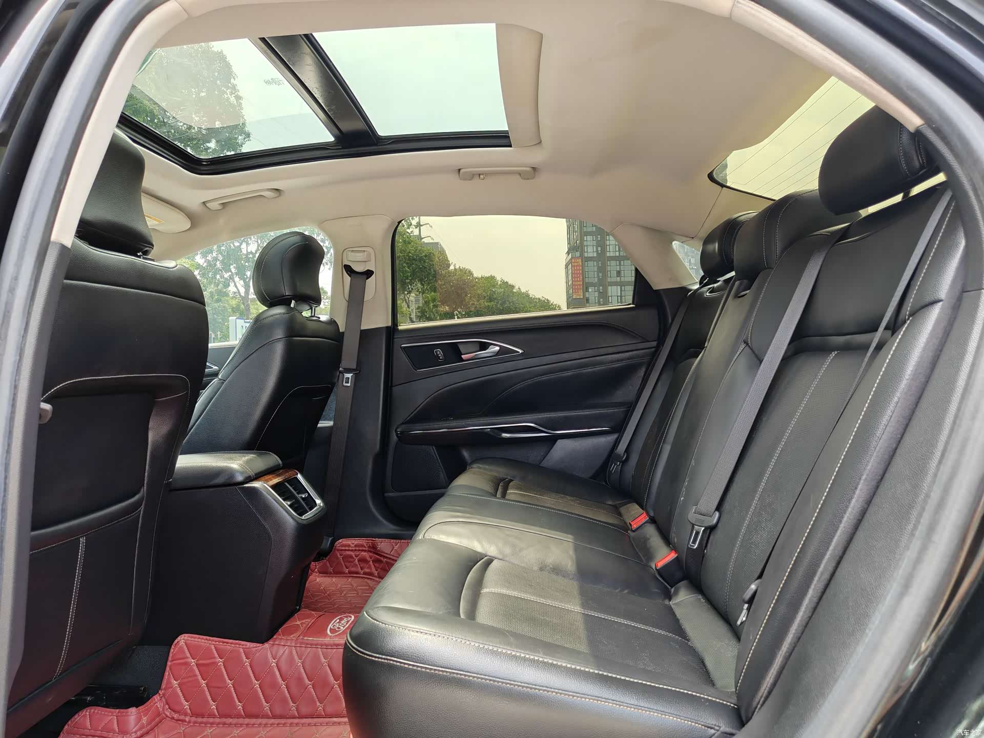 Ford Taurus, 2016 26