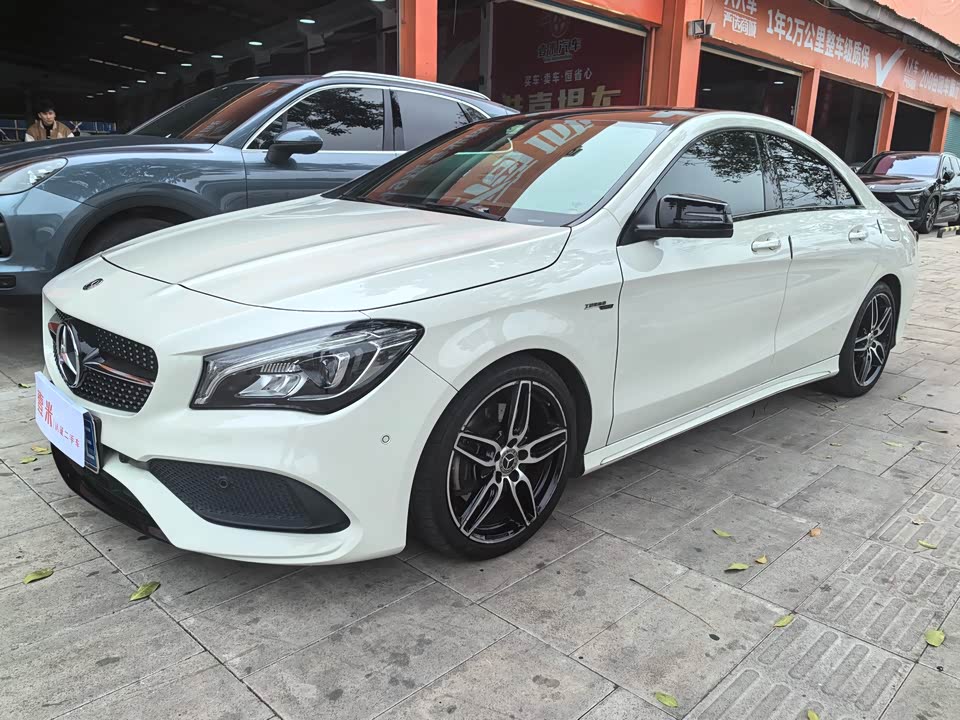 Mercedes-Benz CLA