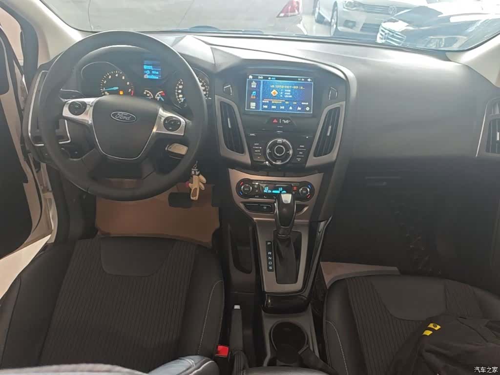 Ford Focus, 2015 10