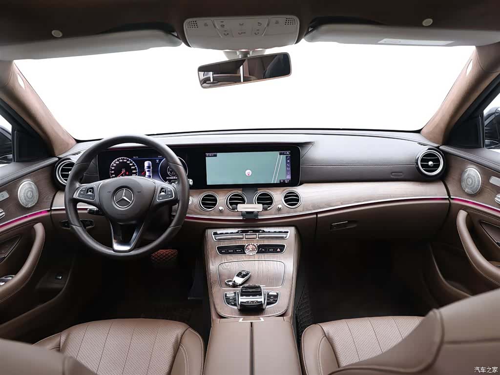 Mercedes-Benz E-Class, 2019 15