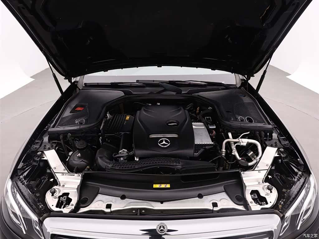 Mercedes-Benz E-Class, 2019 17