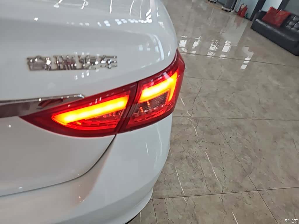Chery 5, 2016 8