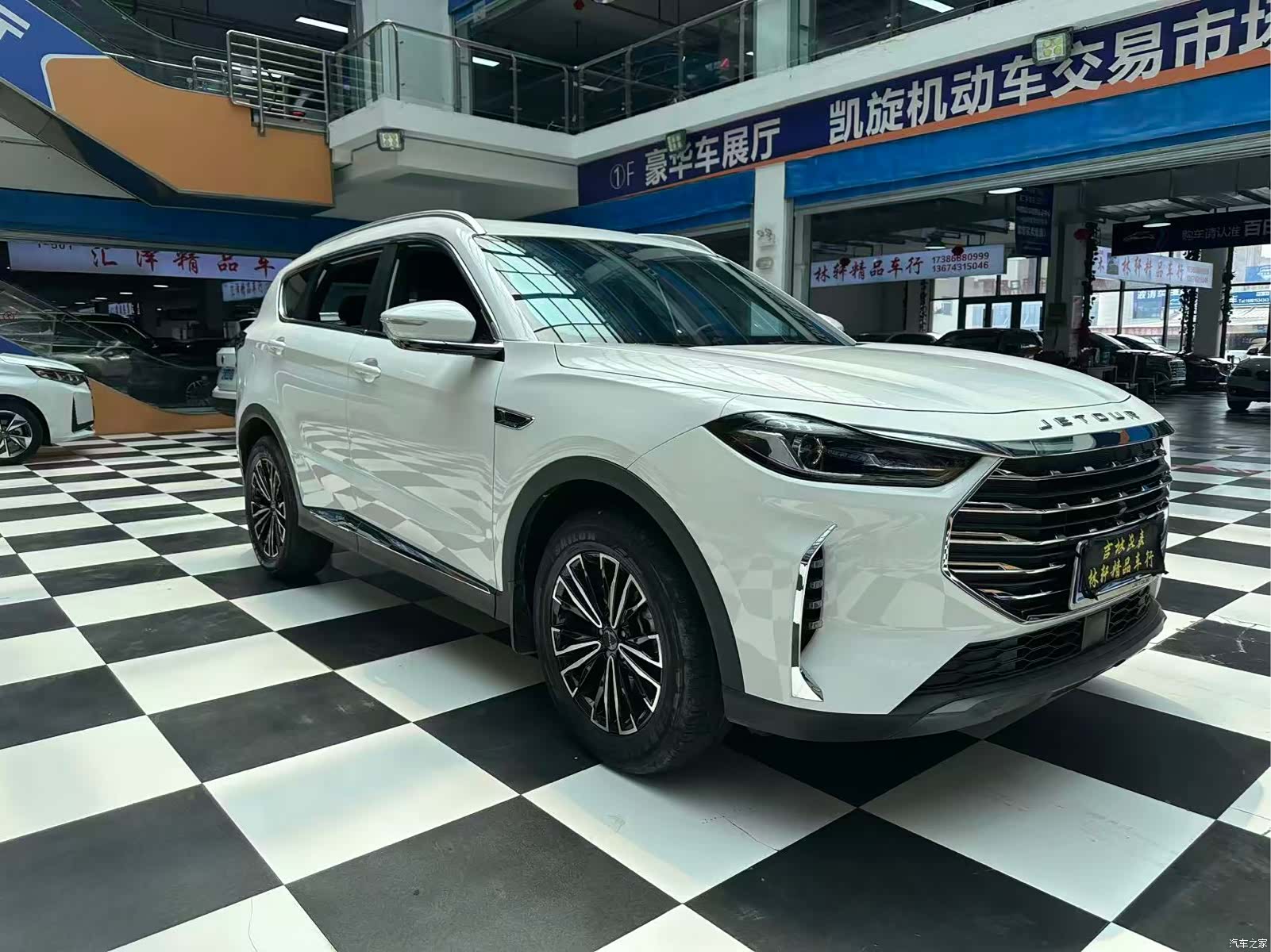 Jetour X70, 2023 3