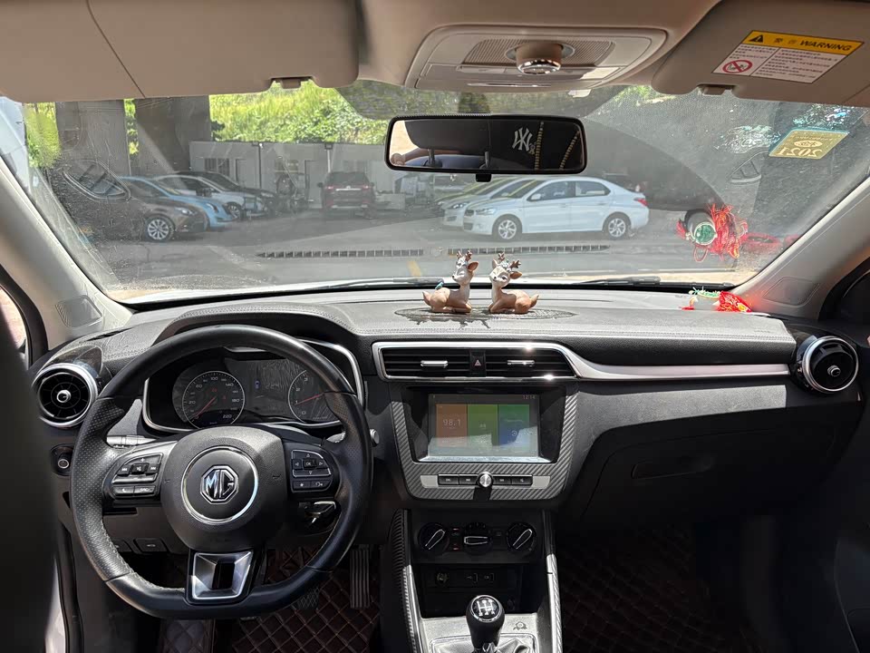 MG ZS