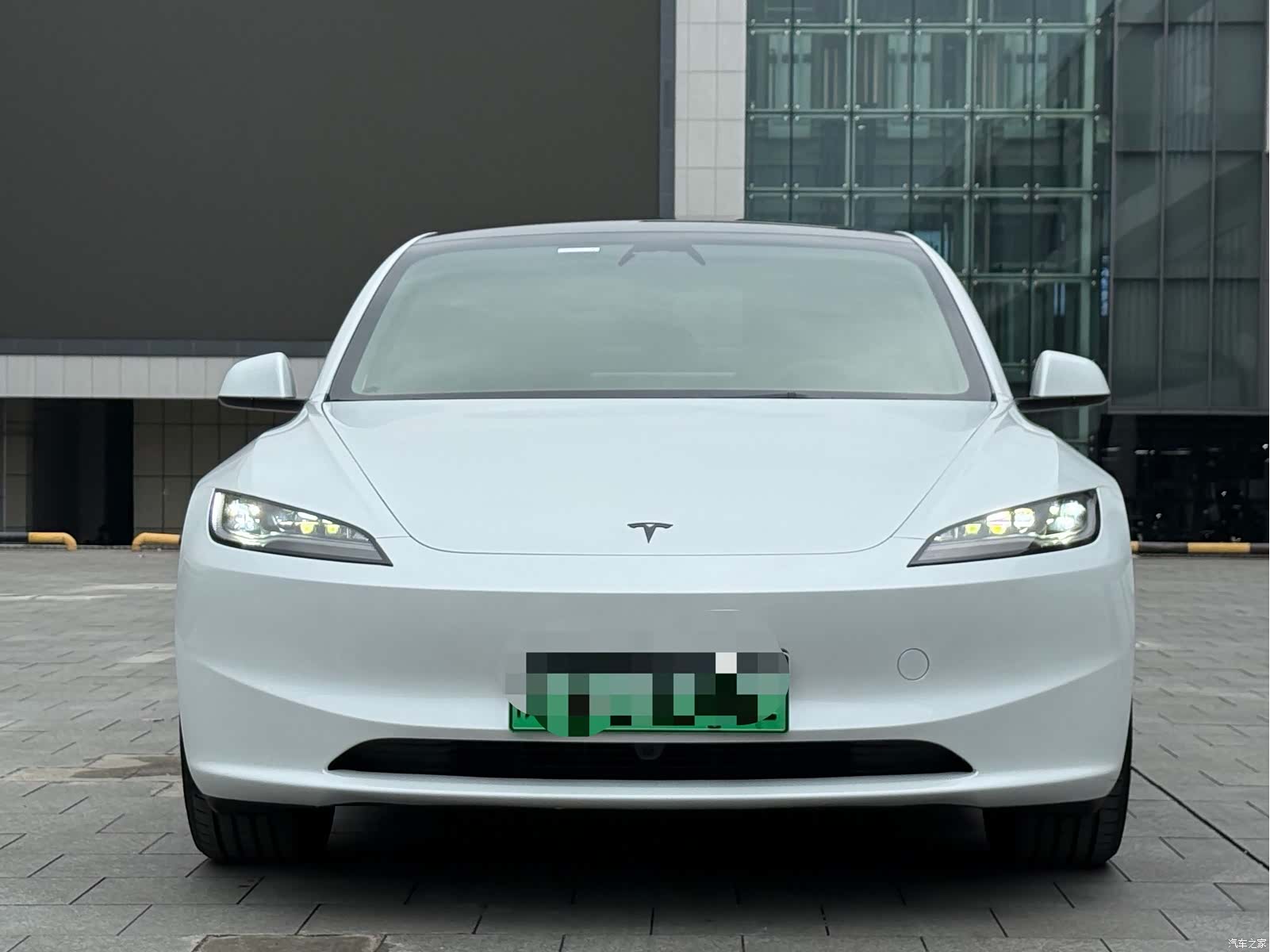 Tesla Model 3, 2025 2
