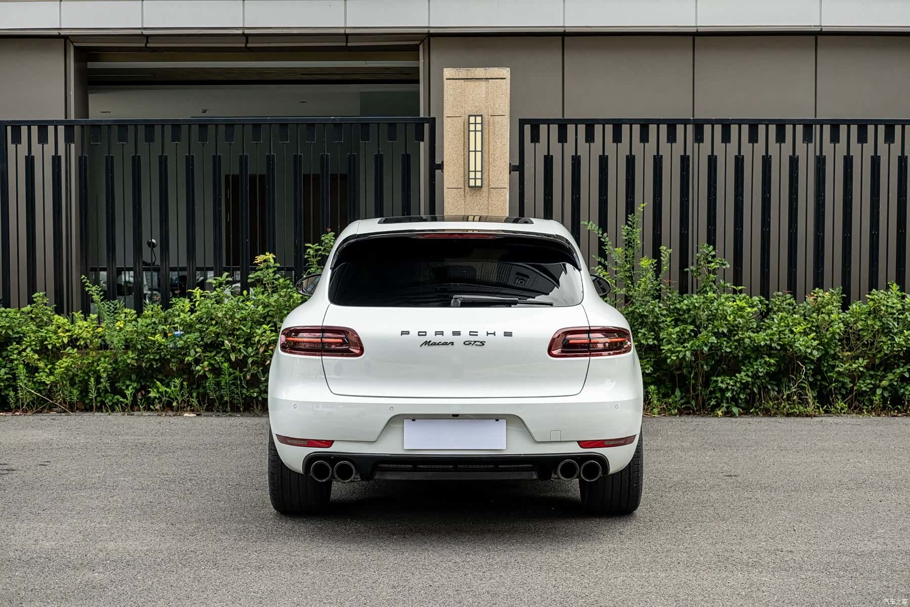 Porsche Macan, 2016 все фото