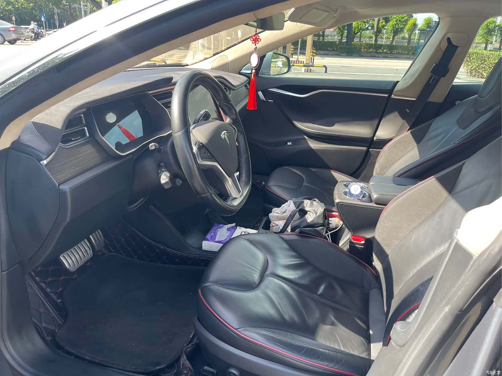 Tesla Model S, 2015 все фото