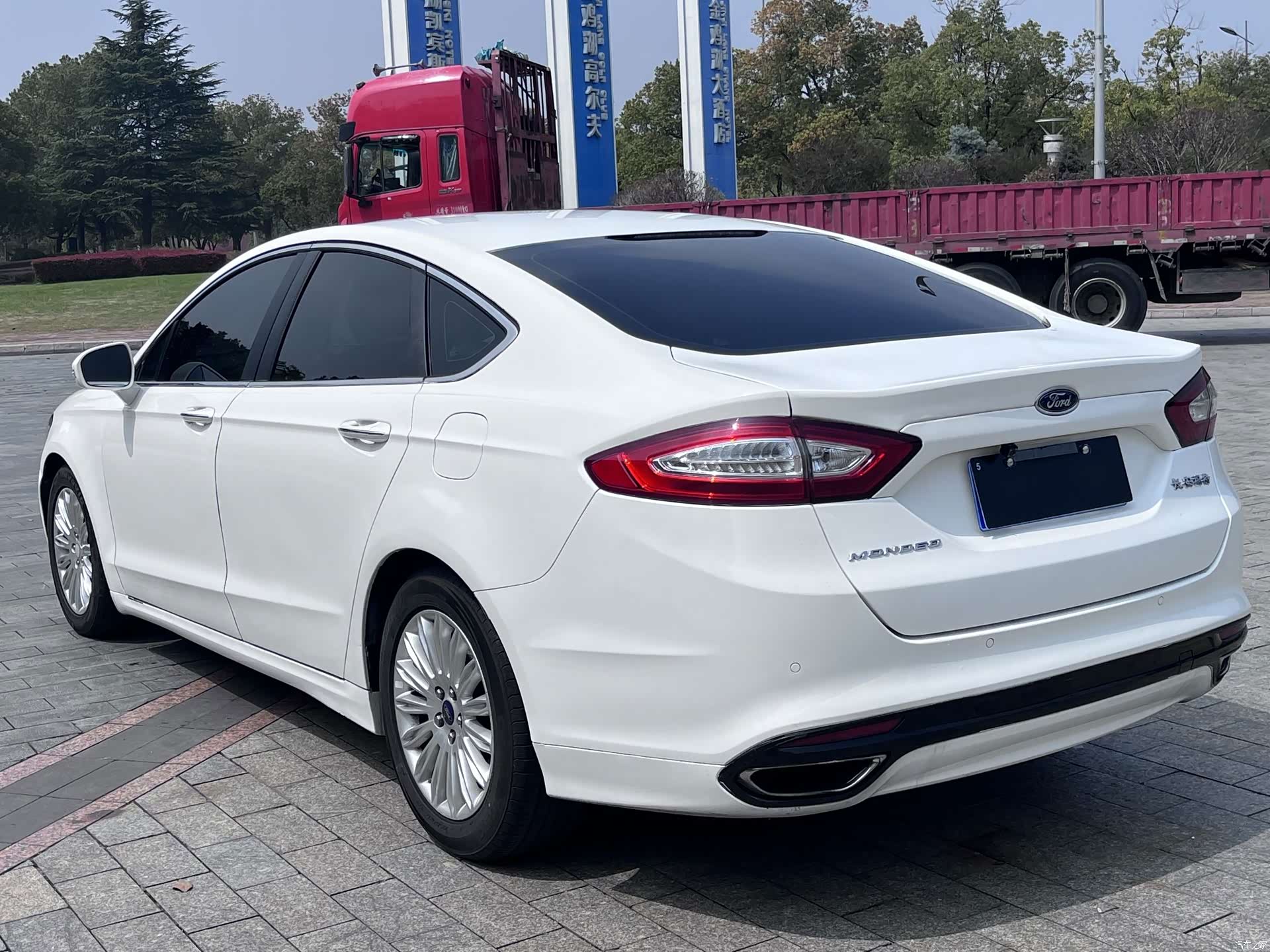 Ford Mondeo, 2014 6