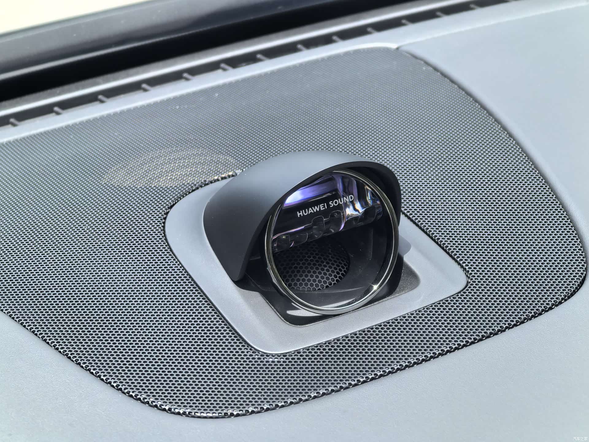 Luxeed R7, 2025 16