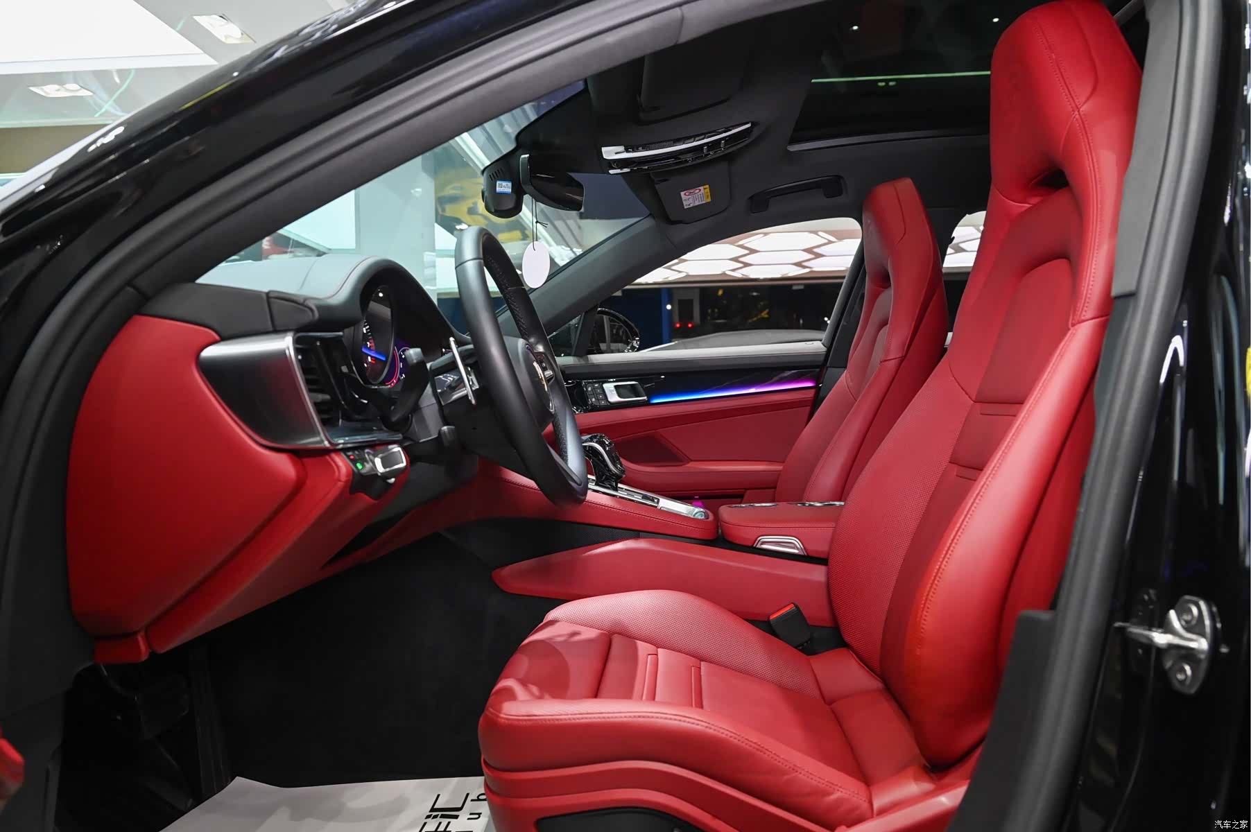 Porsche Panamera, 2023 13