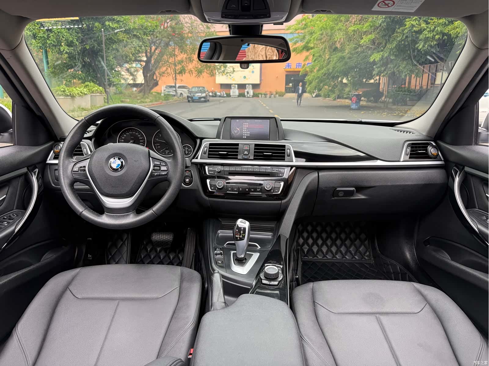 BMW 3 Series, 2017 11