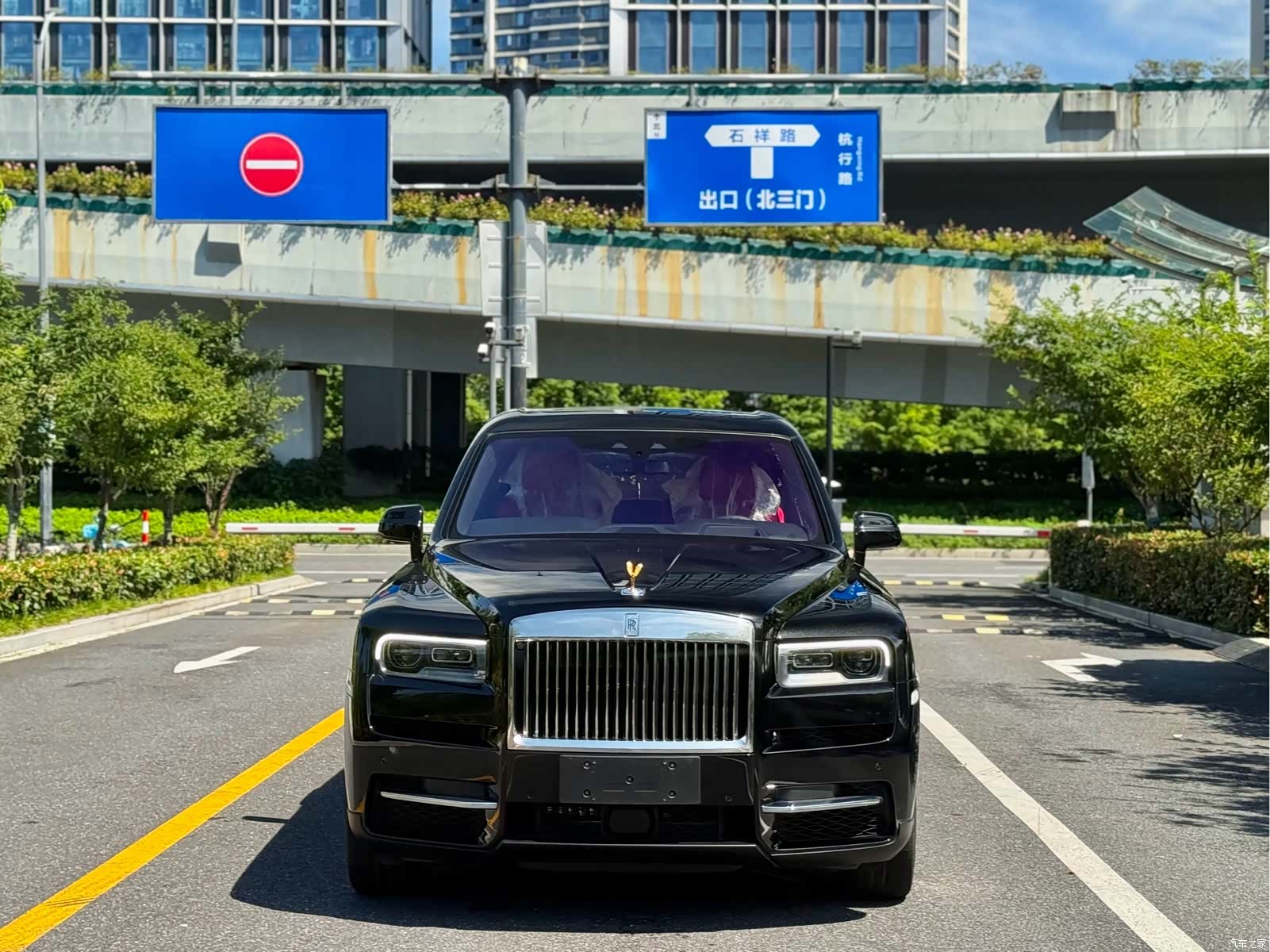 Rolls-Royce Cullinan, 2024 1