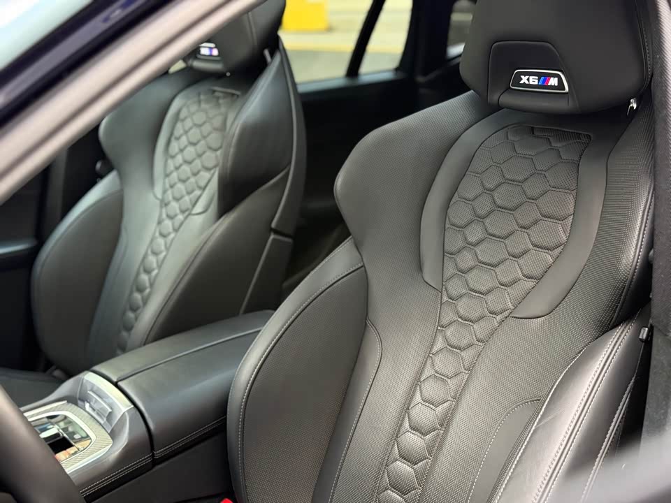 BMW X6 M