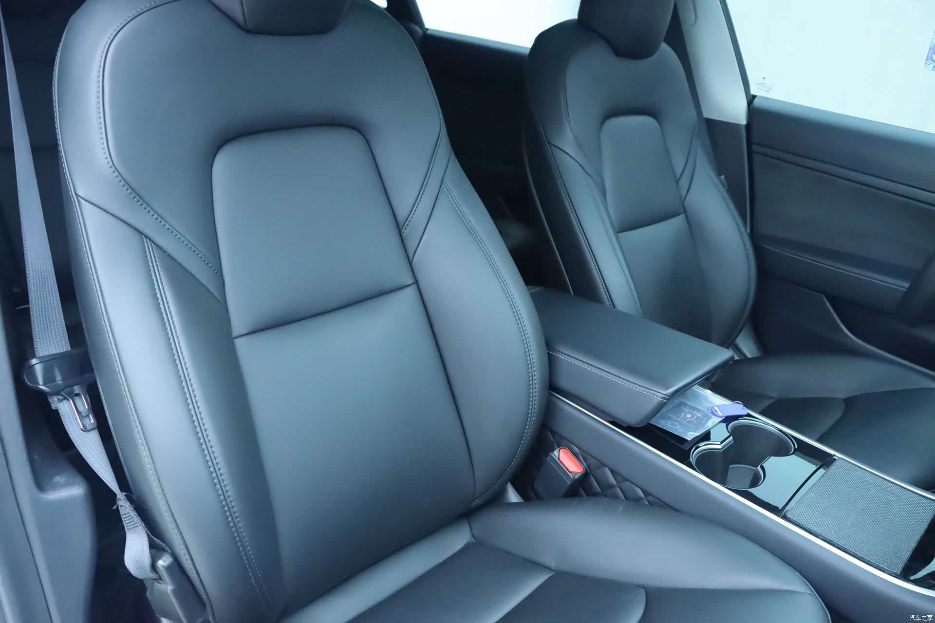 Tesla Model 3, 2020 10