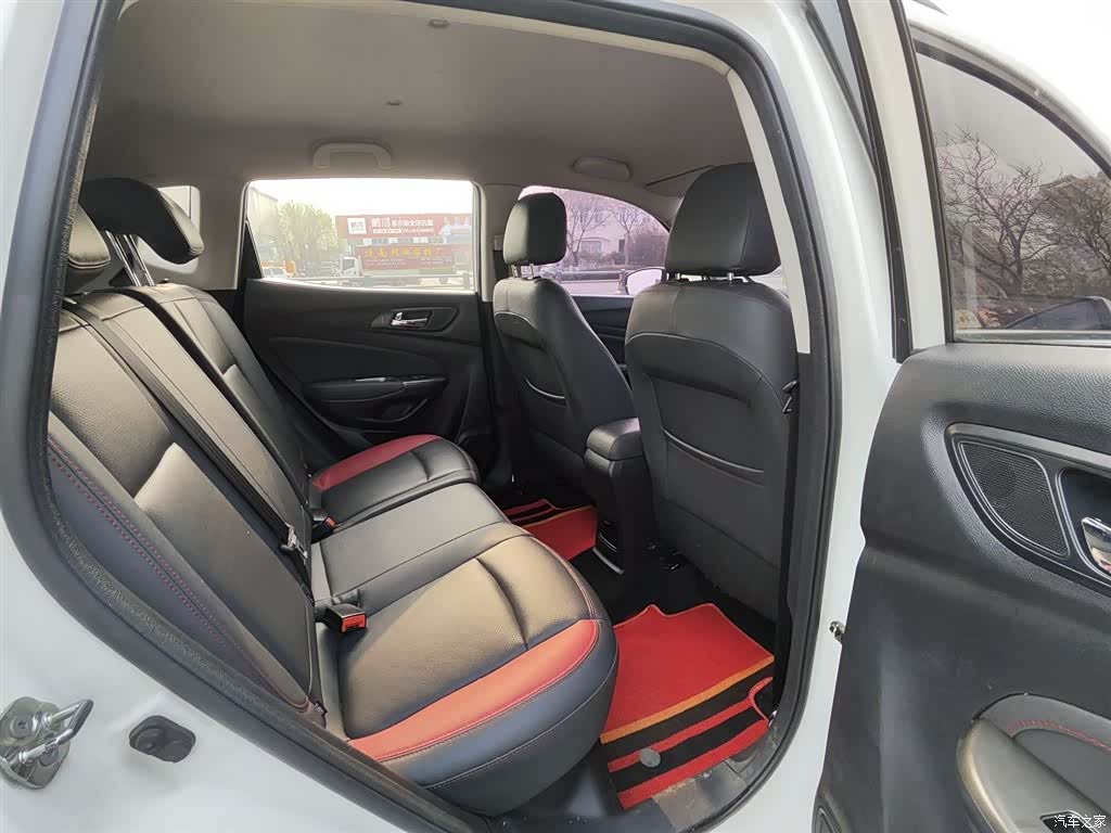 Changan CS15, 2017 16