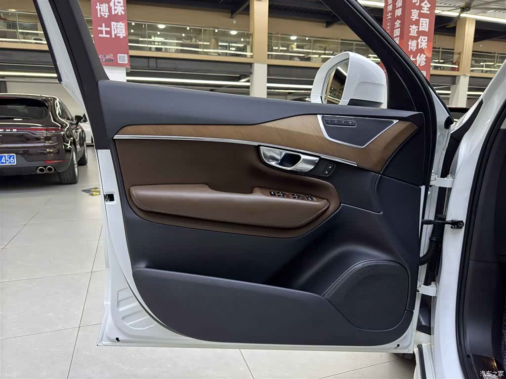 Volvo XC90, 2018 16