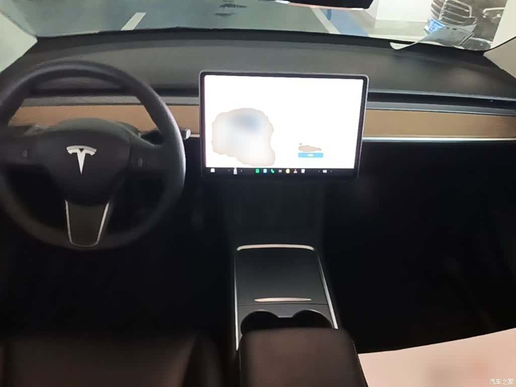 Tesla Model Y, 2021 10