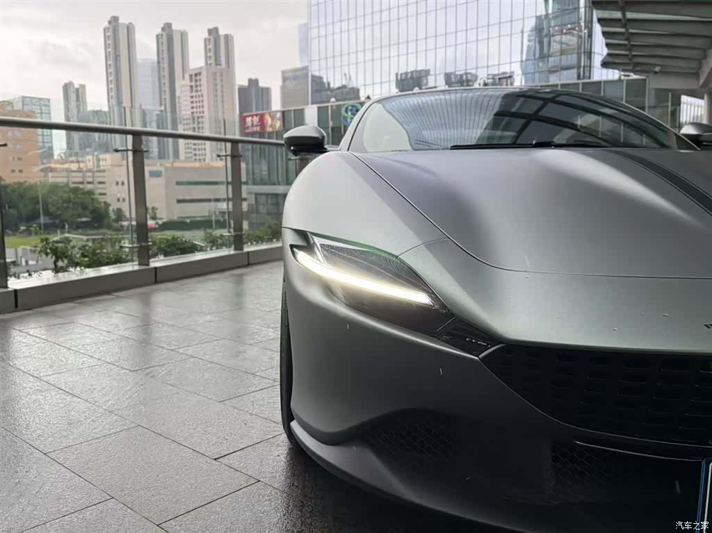 Ferrari Roma, 2021 все фото