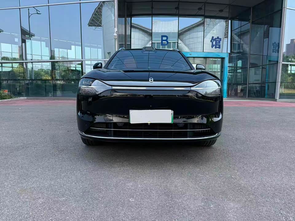 AITO Ask the world M9