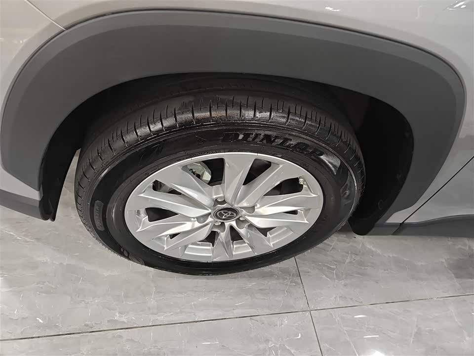 Toyota Corolla Sharp amplifier