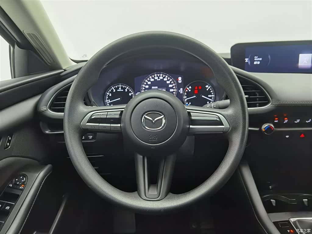 Mazda Mazda3, 2024 11