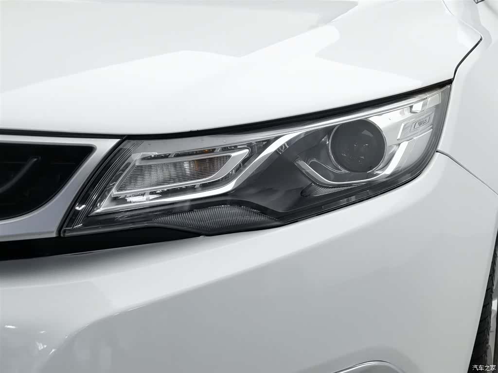 Geely Emgrand, 2017 7