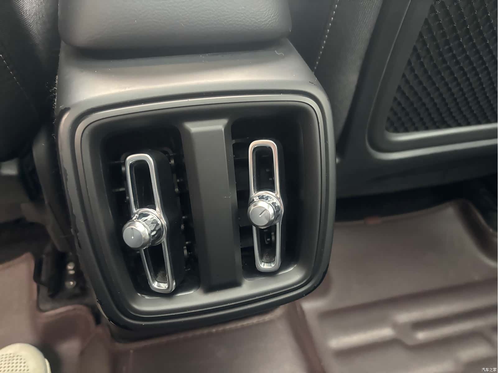 Volvo XC40, 2022 14
