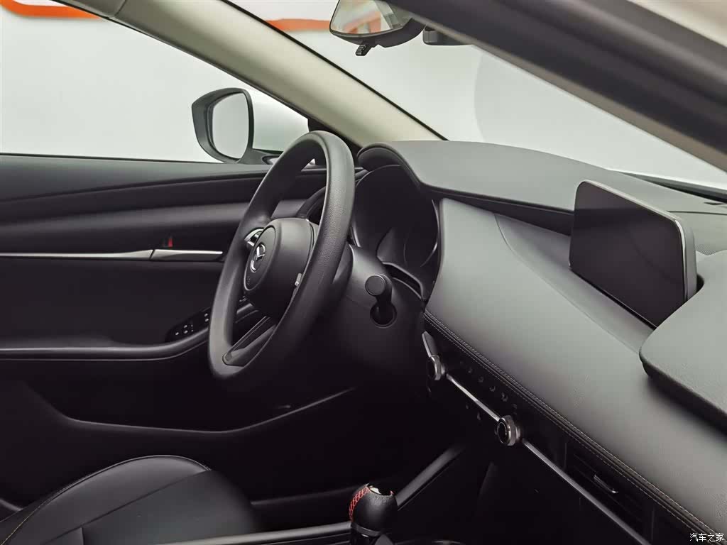 Mazda Mazda3, 2024 22
