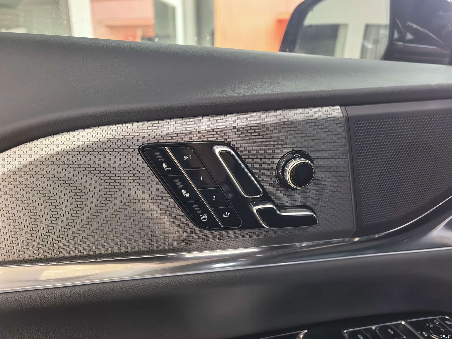 Cadillac XT5, 2026 12