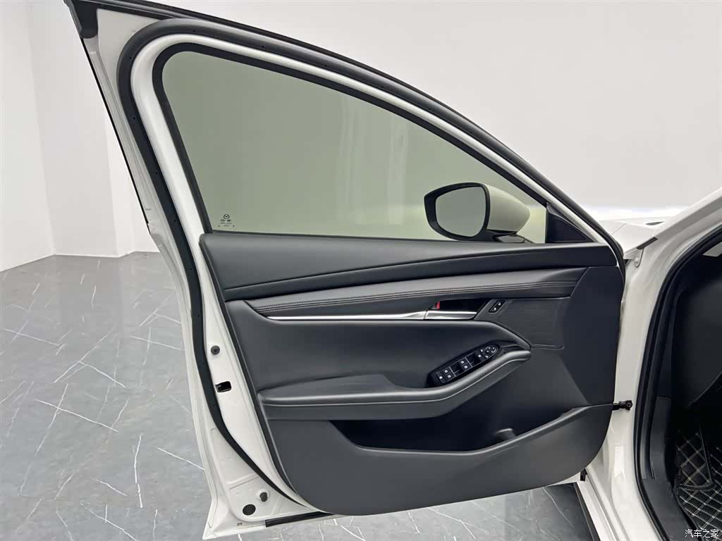 Mazda Mazda3, 2024 12