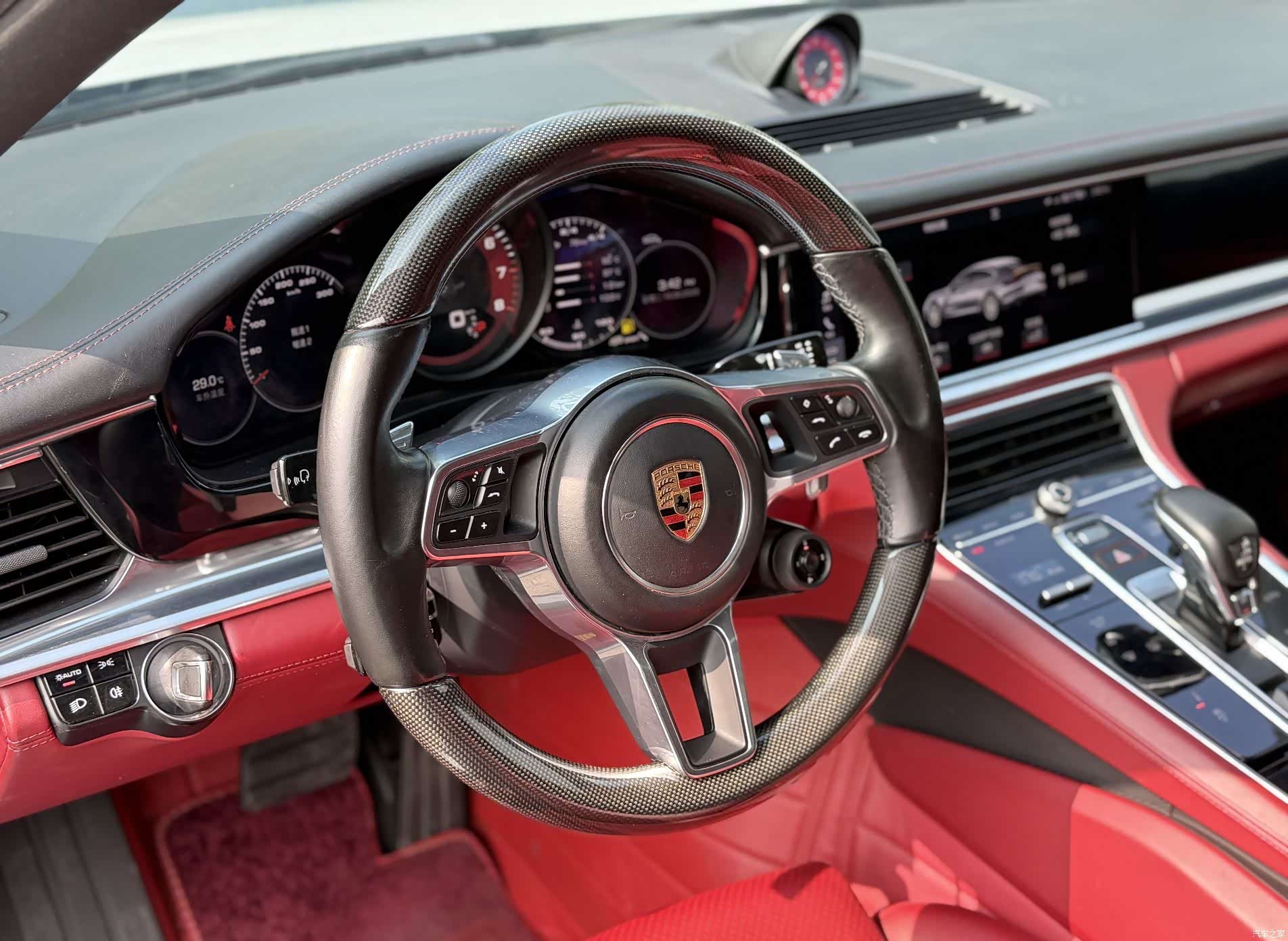 Porsche Panamera, 2019 4