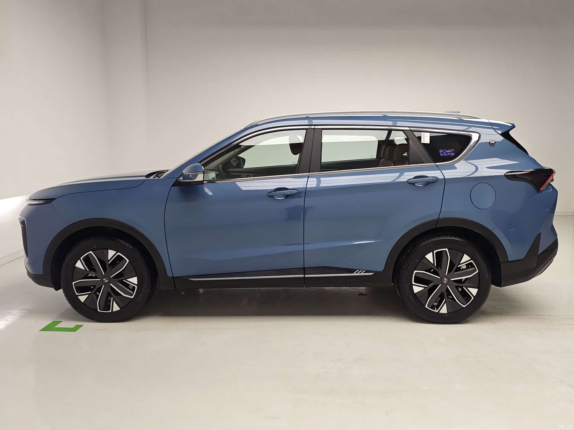 Jetour L7, 2026 9
