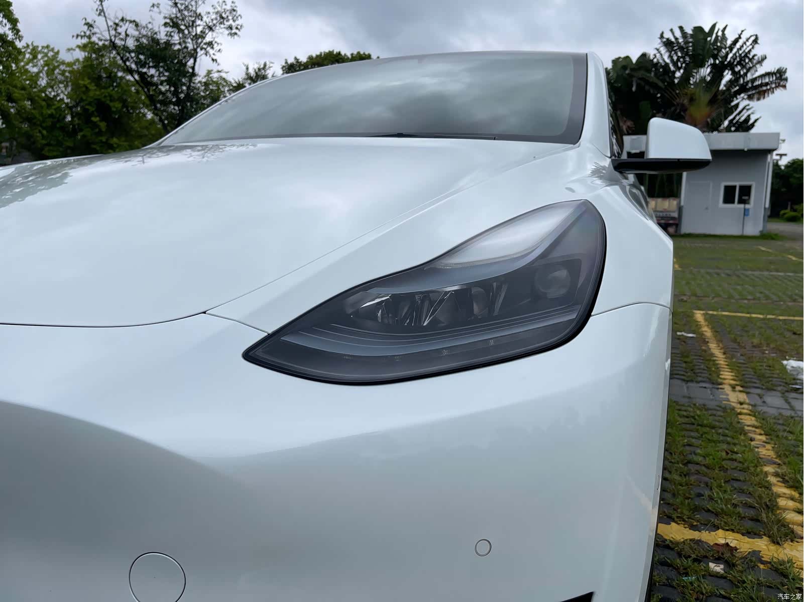 Tesla Model Y, 2023 19