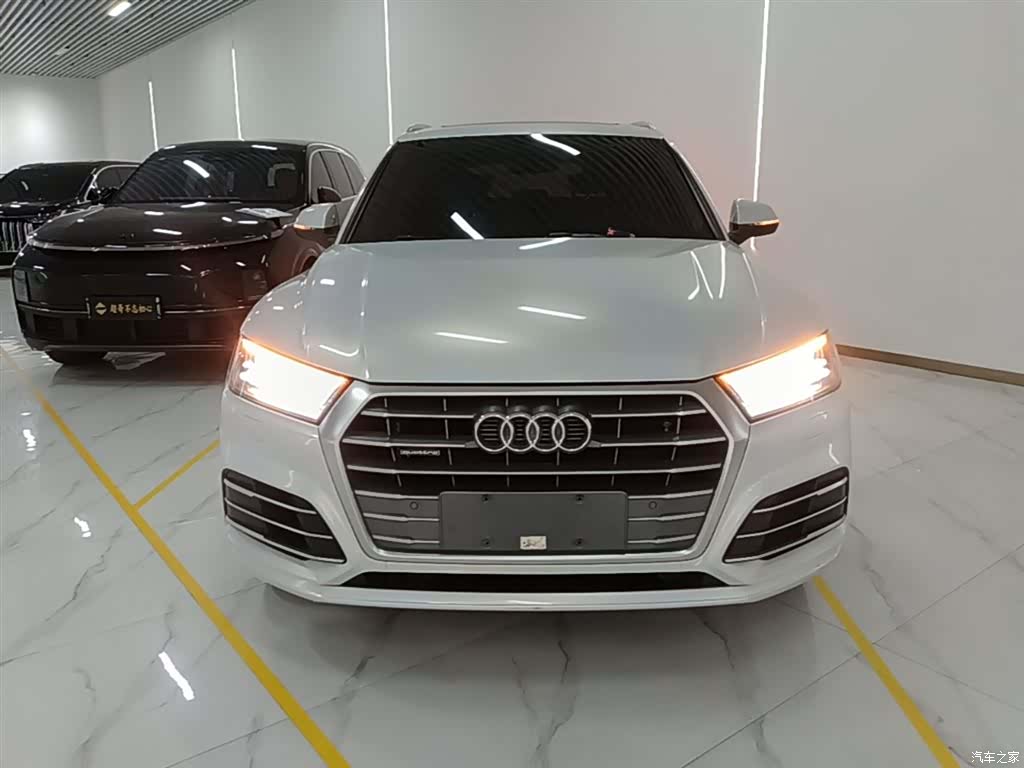 Audi Q5L, 2019 3