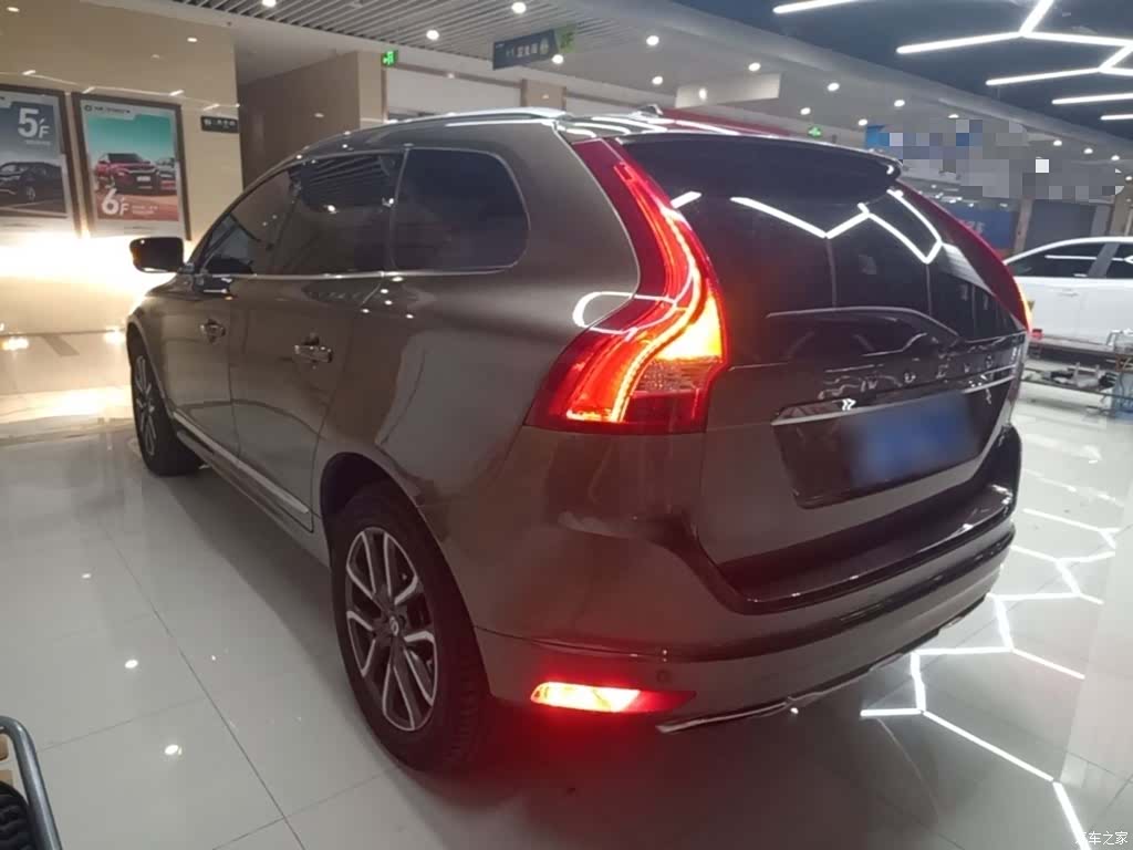Volvo XC60, 2017 все фото