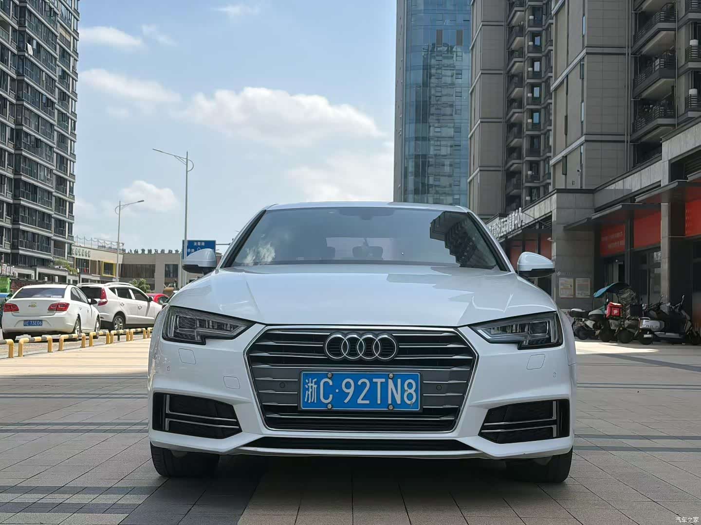 Audi A4L, 2018 3