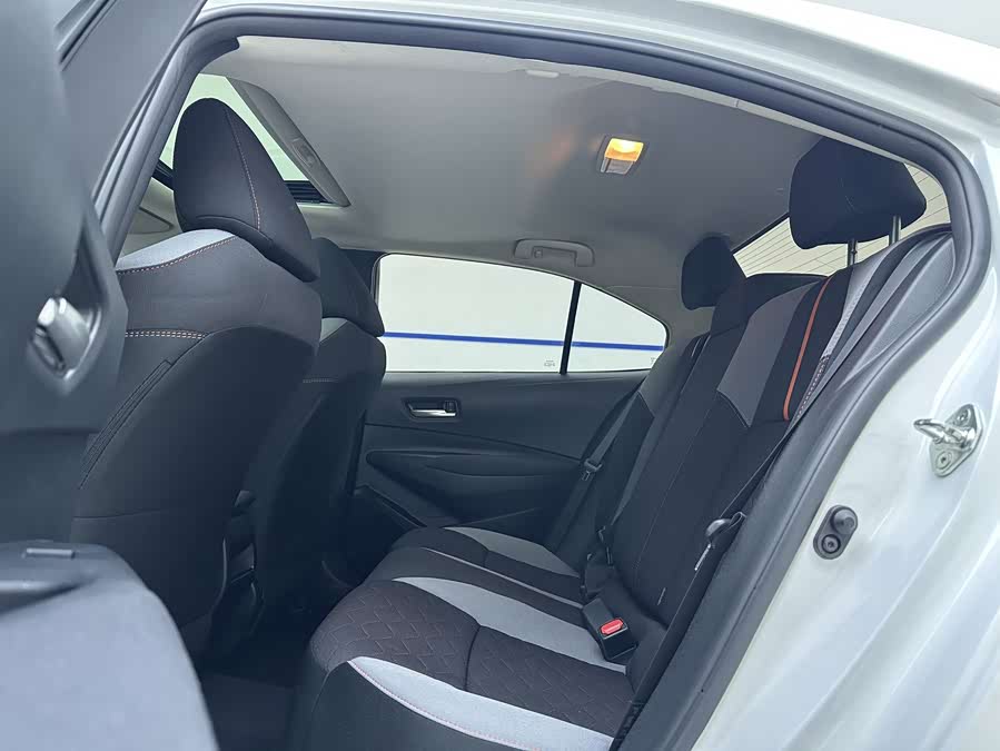 Toyota Corolla 2022, фото 9