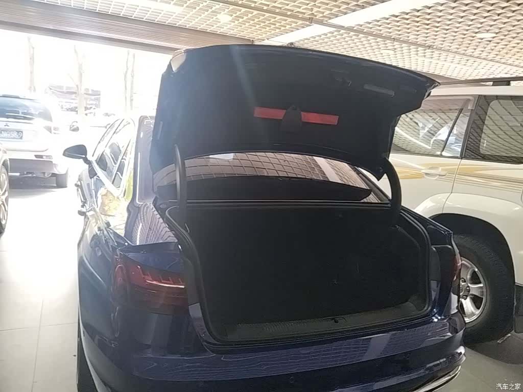 Audi A4L, 2020 19