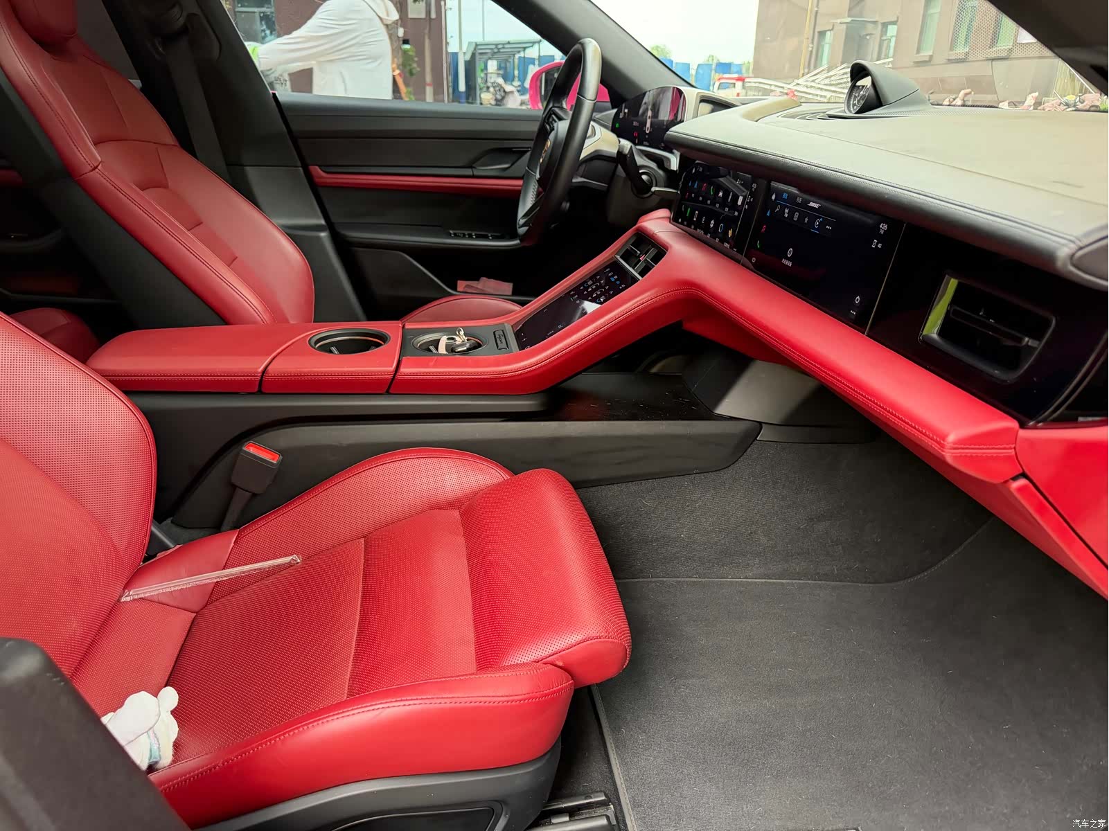 Porsche Taycan, 2021 15