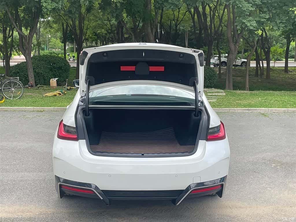 BMW i3, 2023 6