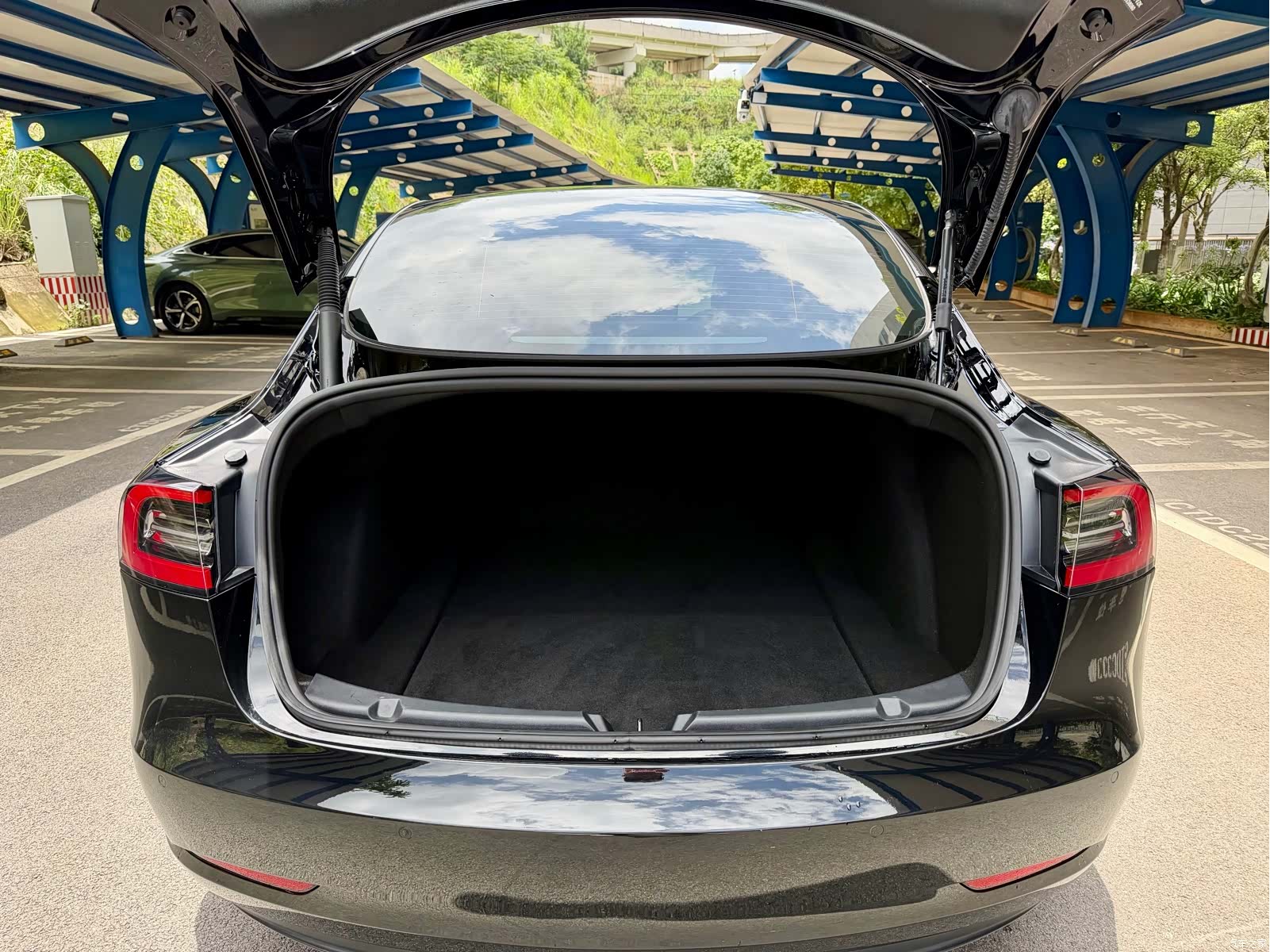 Tesla Model 3, 2023 14