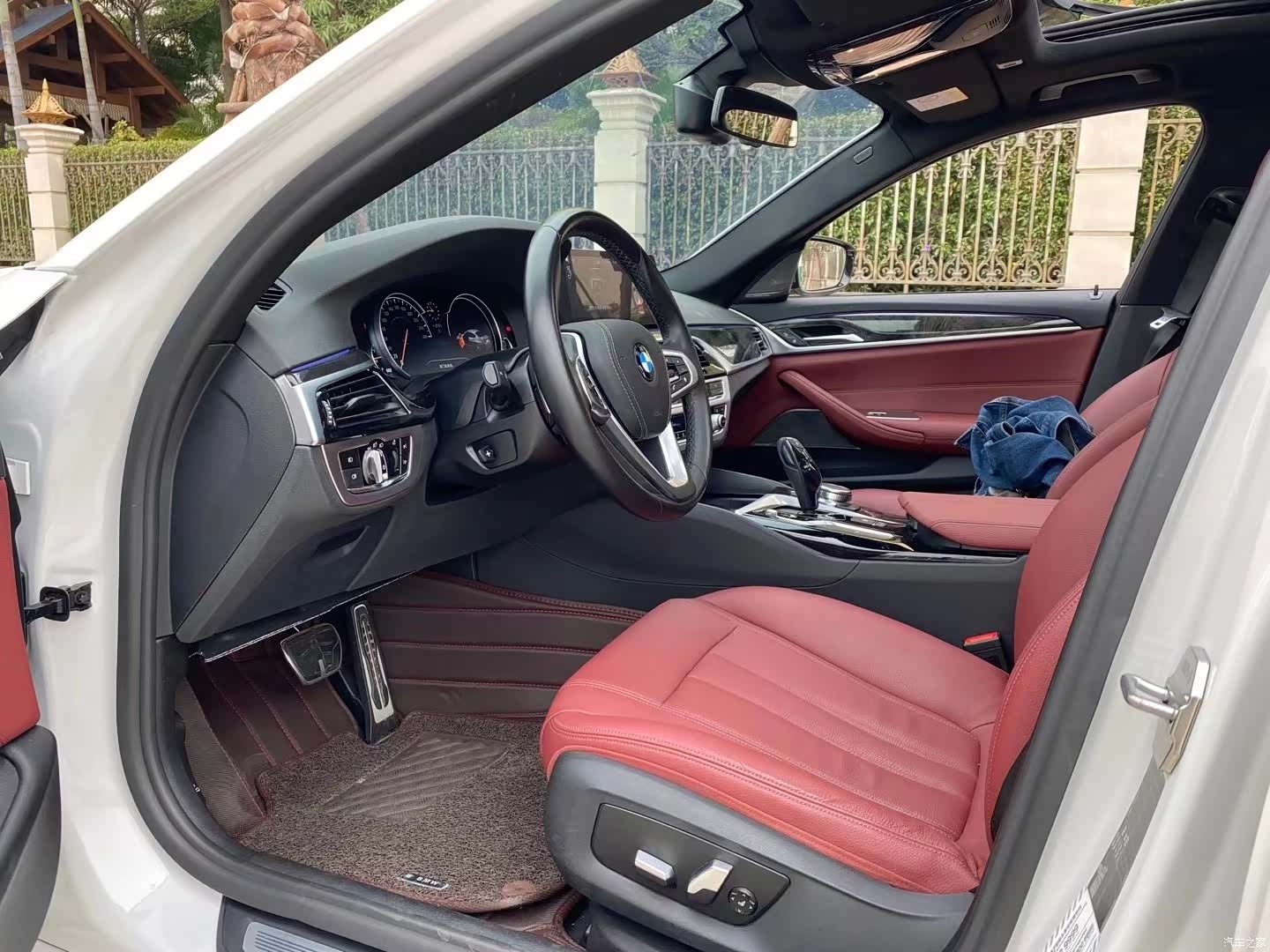 BMW 5 Series, 2018 все фото