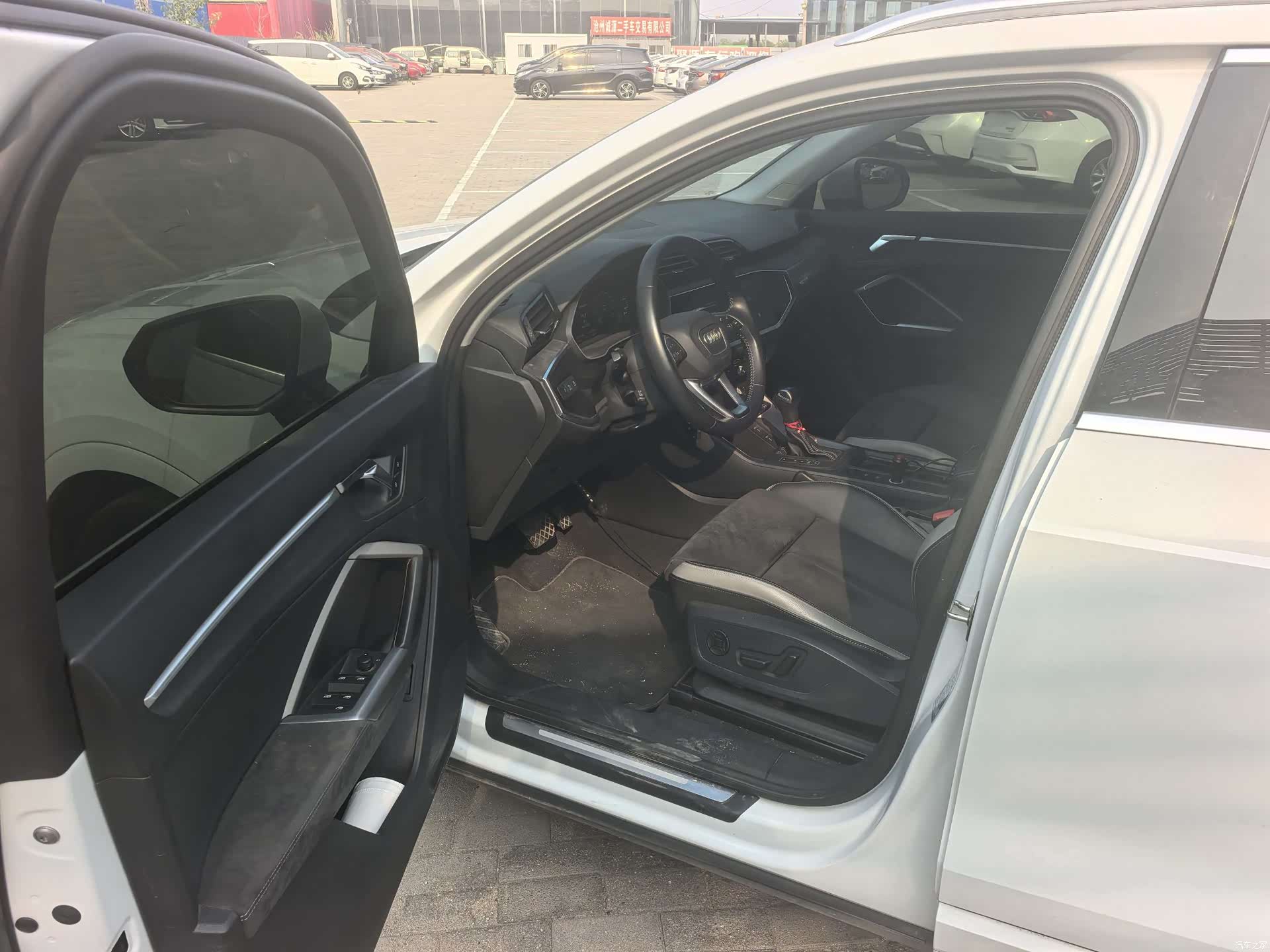 Audi Q3, 2022 4