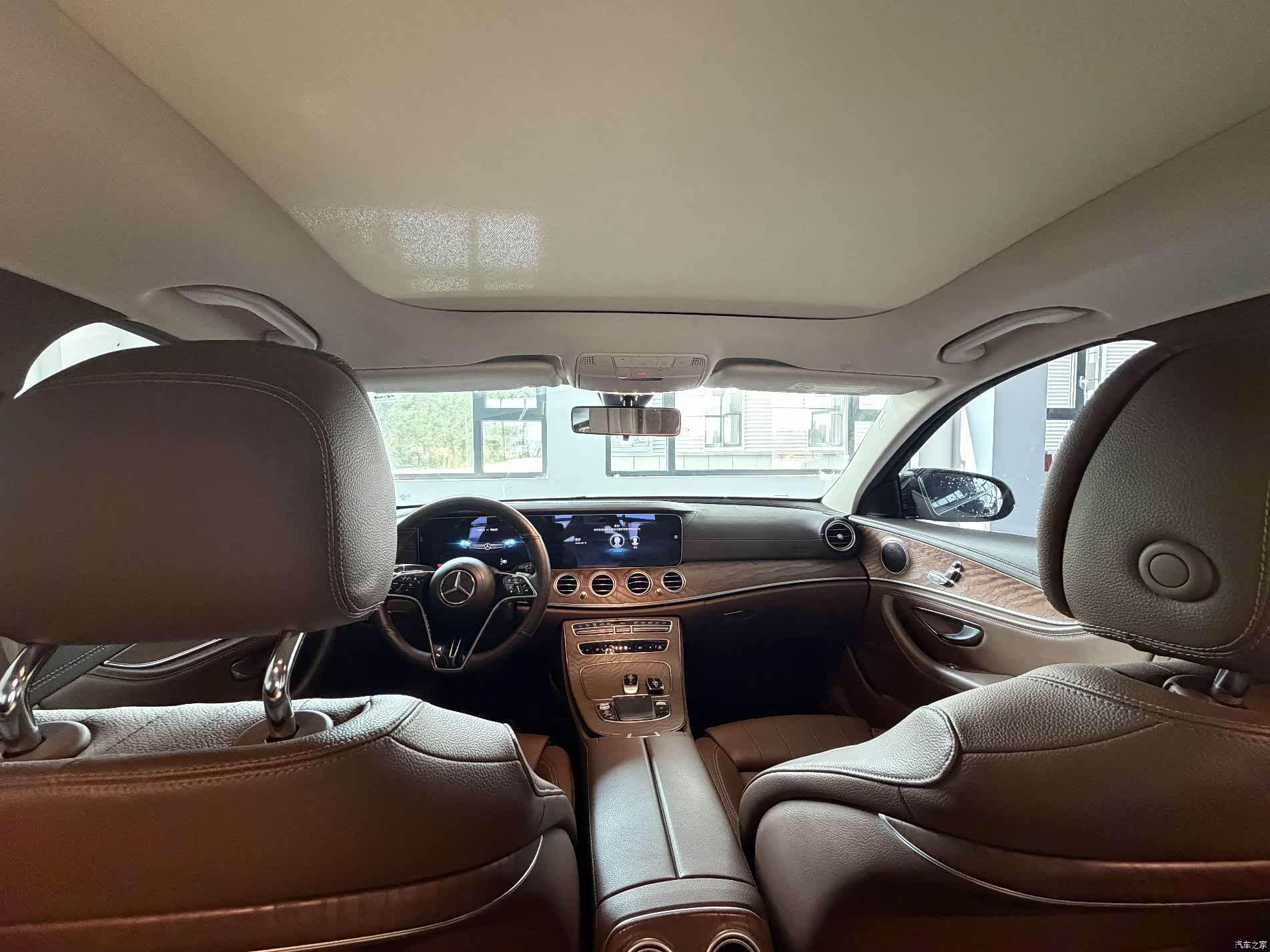 Mercedes-Benz E-Class, 2022 9